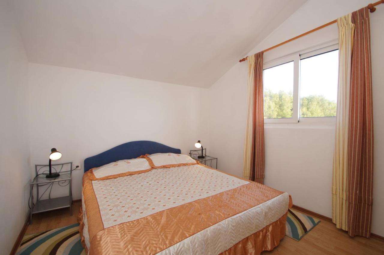 Apartments By The Sea Zavalatica, Korcula - 247 Exterior foto